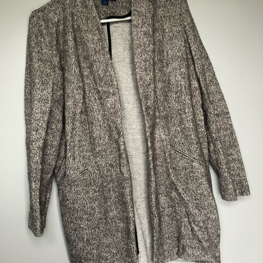 Grey sweatshirt